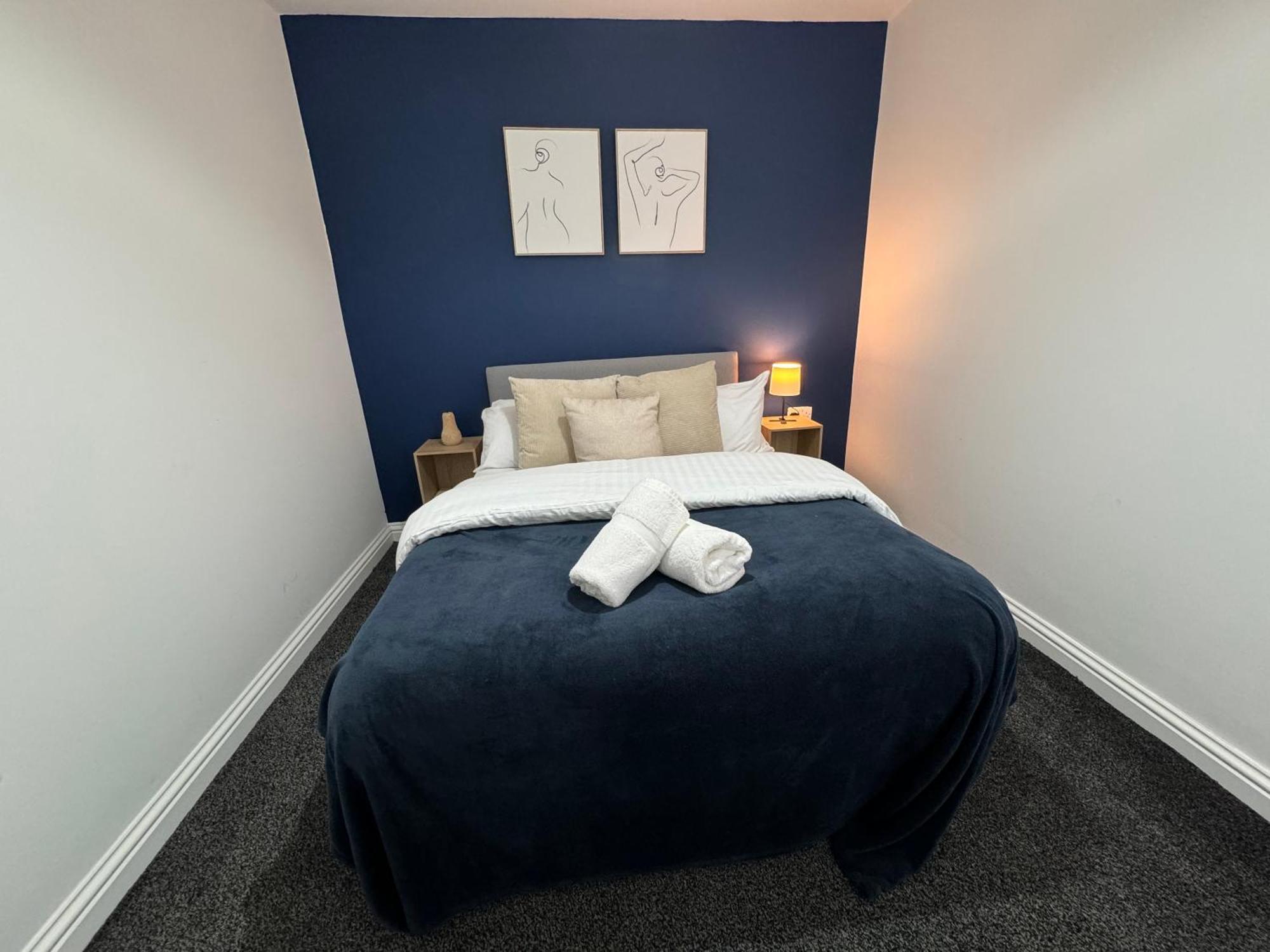 Group Bookings: Up To 30 Guests Across 5 Spacious Flats! Keyless Access Free Wifi & Parking 버밍엄 외부 사진