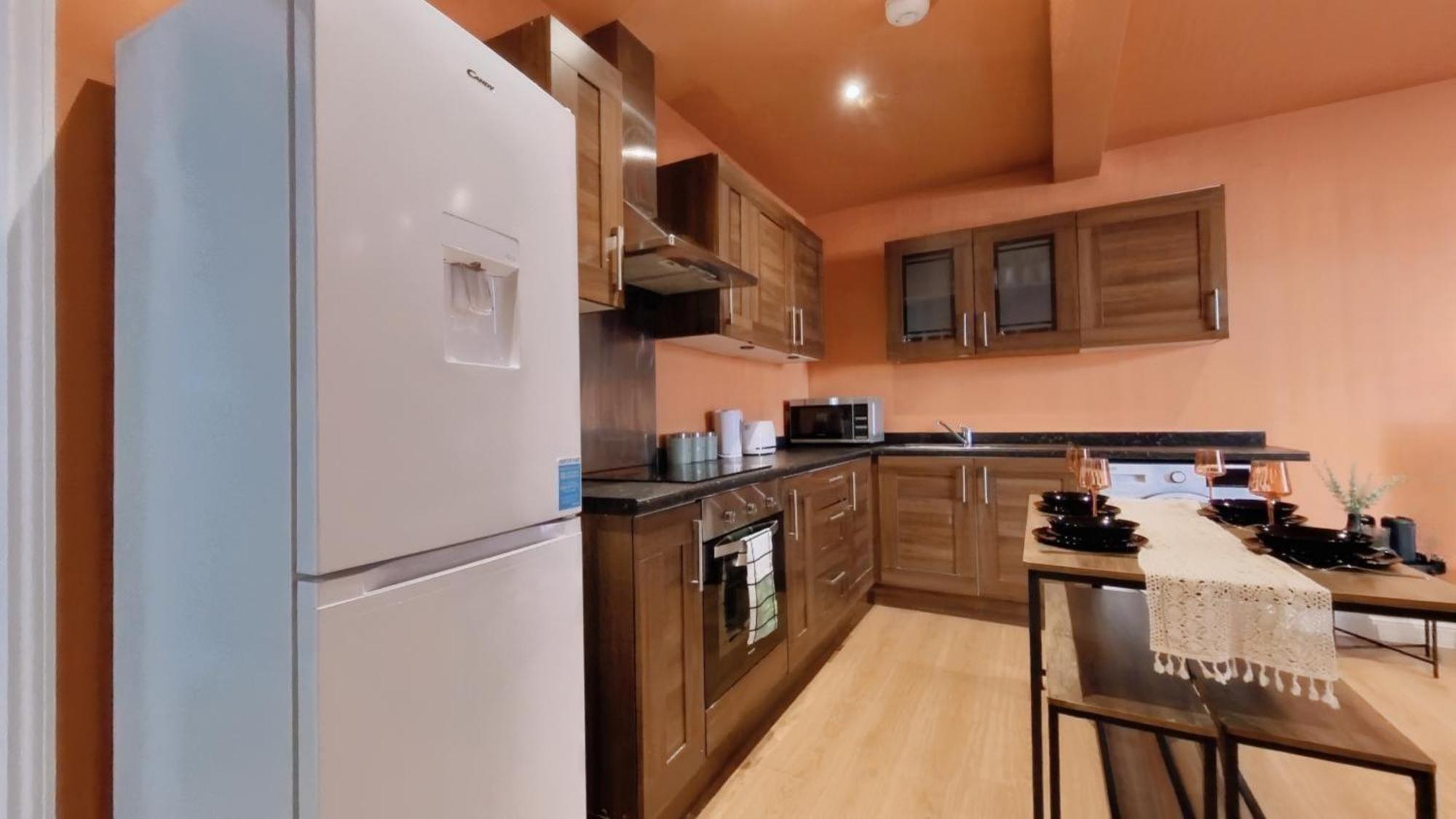 Group Bookings: Up To 30 Guests Across 5 Spacious Flats! Keyless Access Free Wifi & Parking 버밍엄 외부 사진